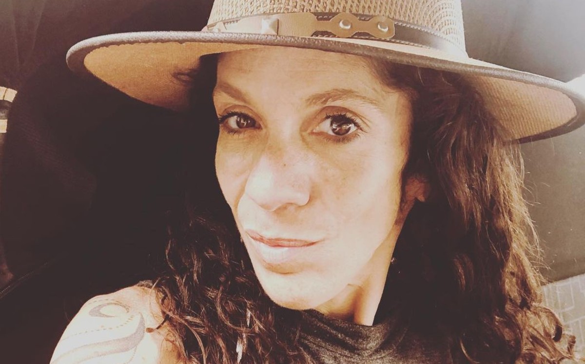Denuncia Ana Show robo a mano armada presuntamente por parte de policías de Apodaca
