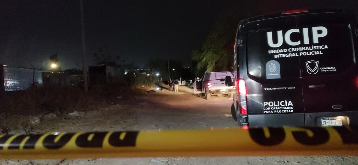 Hallan a hombre sin vida en brecha de Tlaquepaque