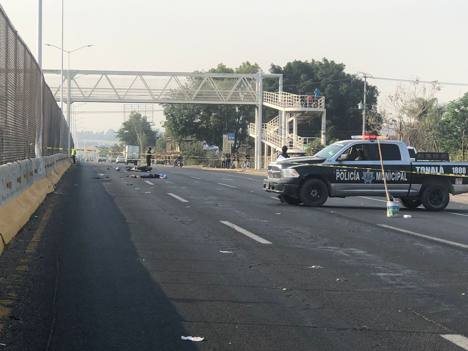Hombre muere tras perder el control de su motocicleta en Tonalá