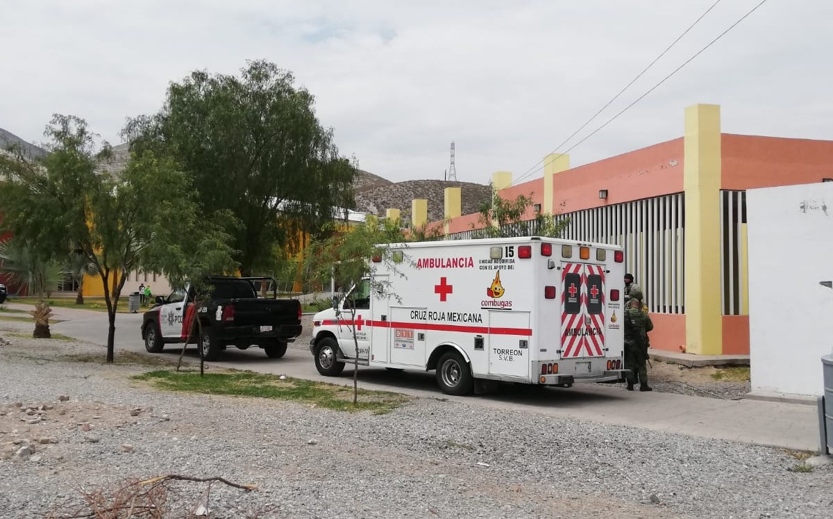 Joven discute con sus padres y termina acuchillado y golpeado en Torreón