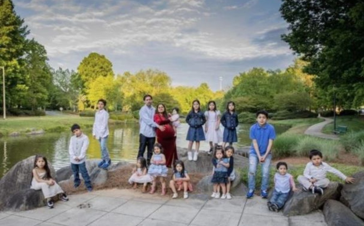 Mujer de 39 años tiene 16 hijos; todos tienen nombres que inician con la letra C