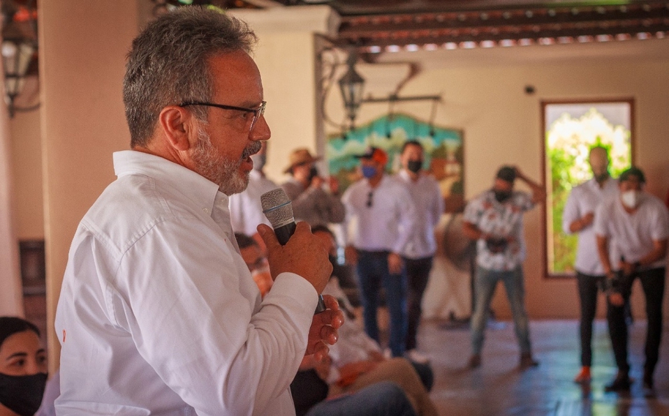 AMLO promete castigo a homicidas del candidato asesinado en Sonora