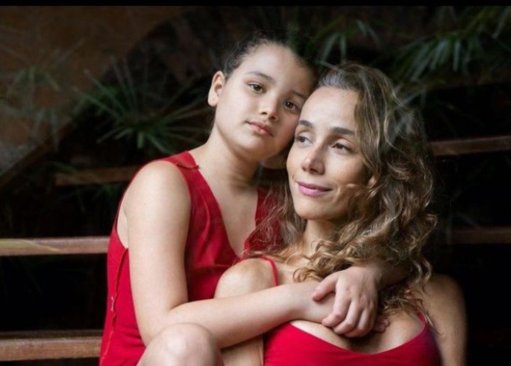 “Detesto ser madre, pero amo a mi hija”, la historia de una mujer arrepentida de la maternidad  