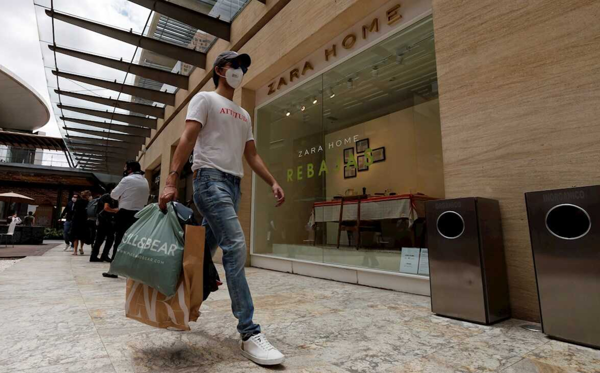Aumenta afluencia de visitantes a plazas comerciales de CdMx