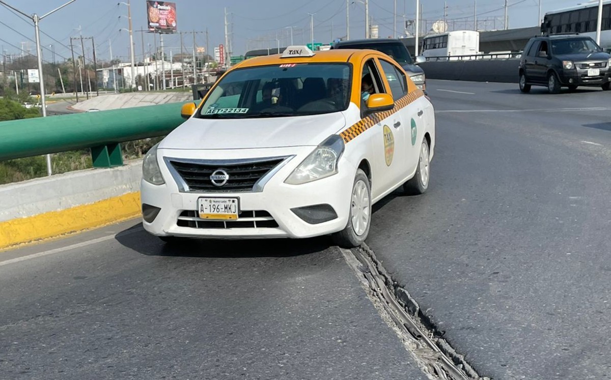 Denuncian mal estado de juntas en el Puente Guadalupe