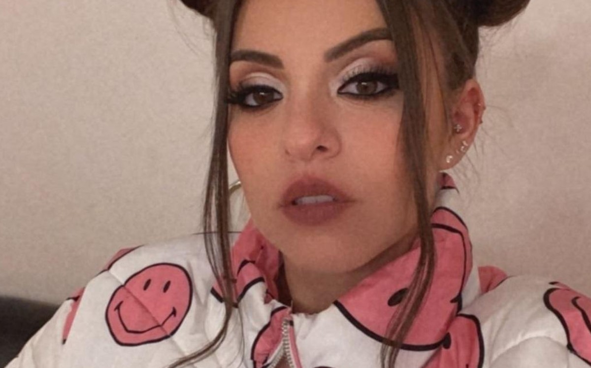 Con candentes fotos, promociona Melisa Obregón su página para adultos |  Telediario México