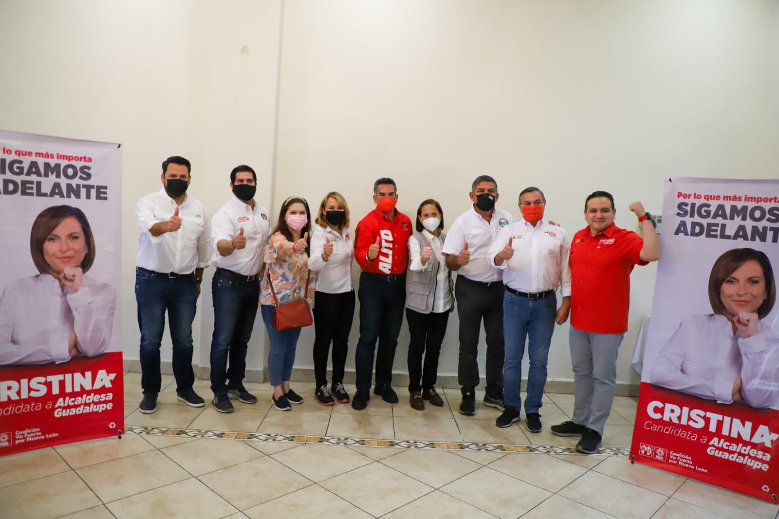 Alejandro Moreno se reúne con Cristina Díaz y candidatos a diputados de Guadalupe