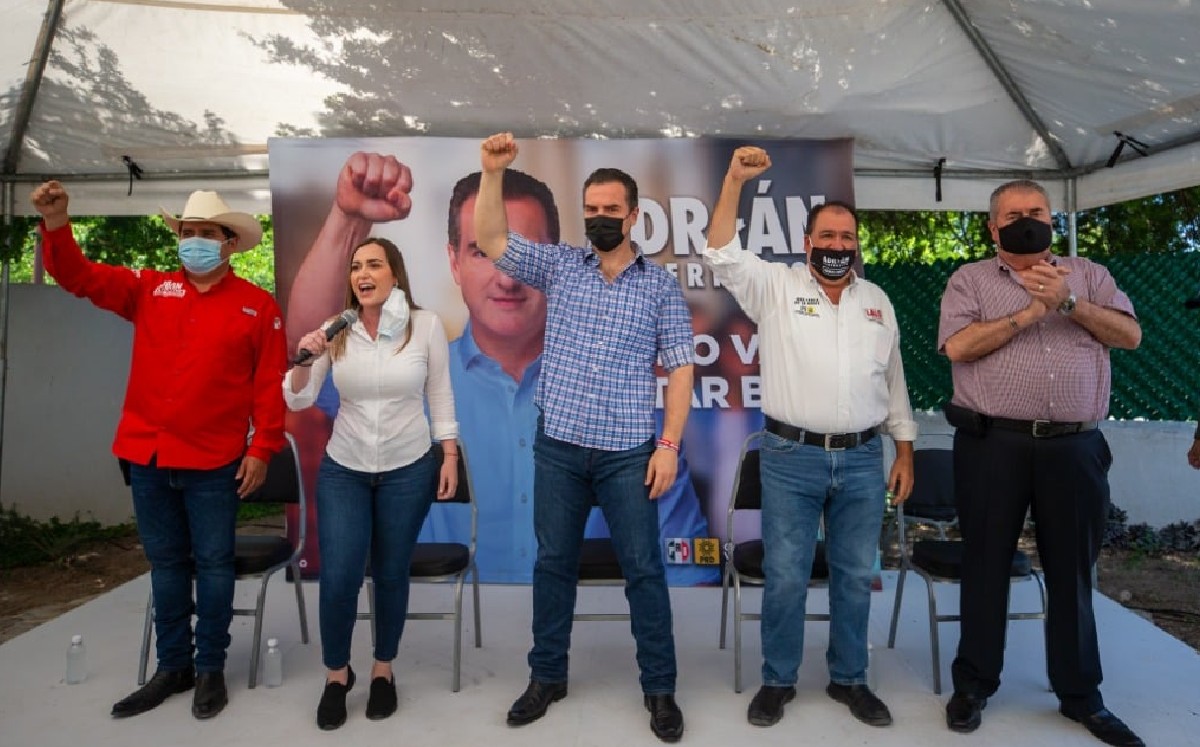  Adrián de la Garza cierra campaña en Cerralvo y Doctor González