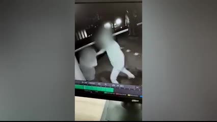 Telediario noticia VIDEO: Hombre golpea a un adulto mayor en la colonia Quinta Colonial  