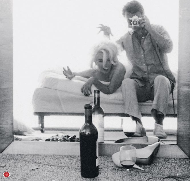 Sin ropa y empapada en champagne: Así fueron las últimas fotos de Marilyn Monroe