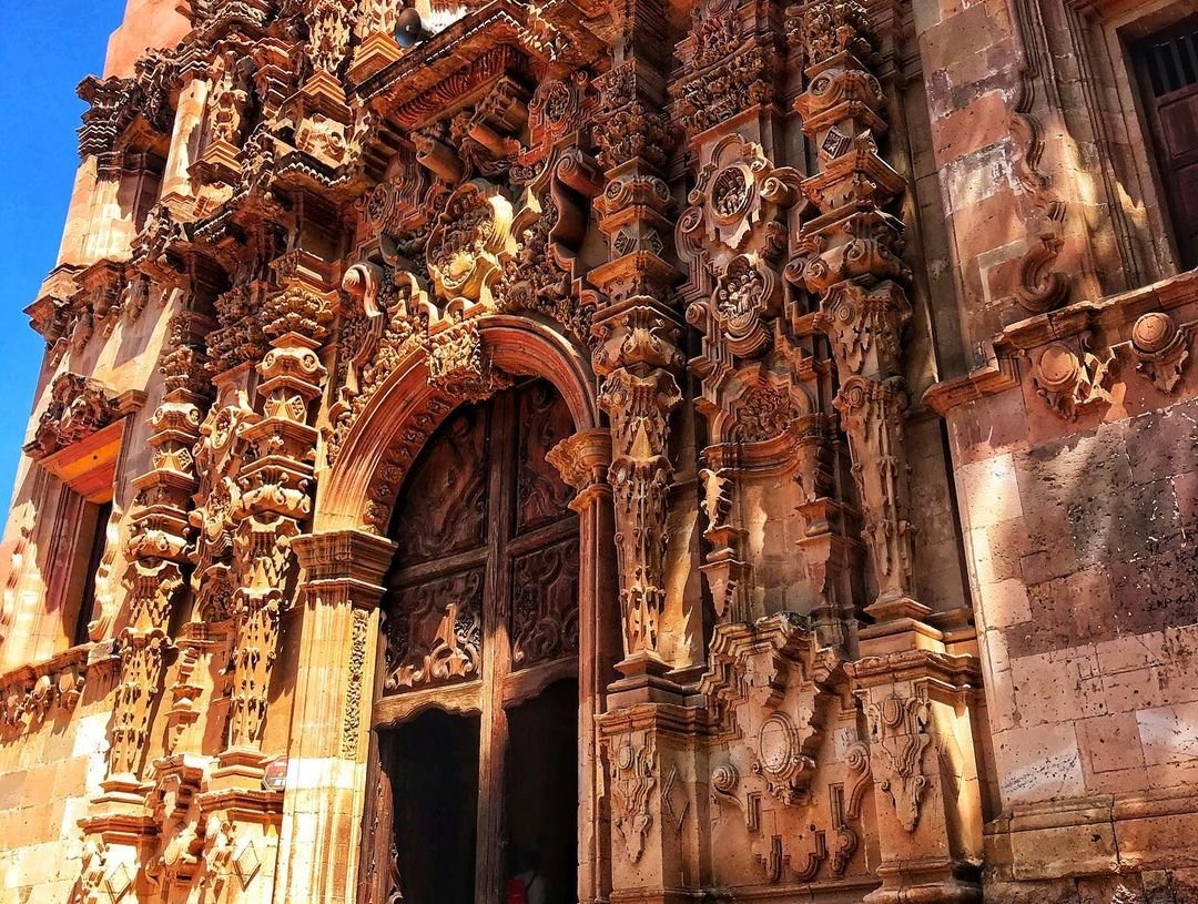 Templo de Cata, santuario que alberga el Cristo Negro de Villaseca