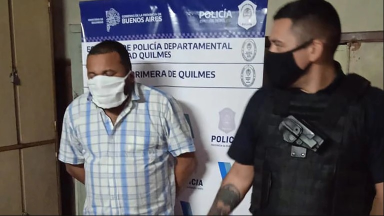 Maestra evita feminicidio luego que su alumno no se conectara a clase virtual
