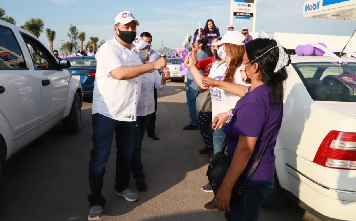 Con caravana, Carlos Guevara cierra campaña en García