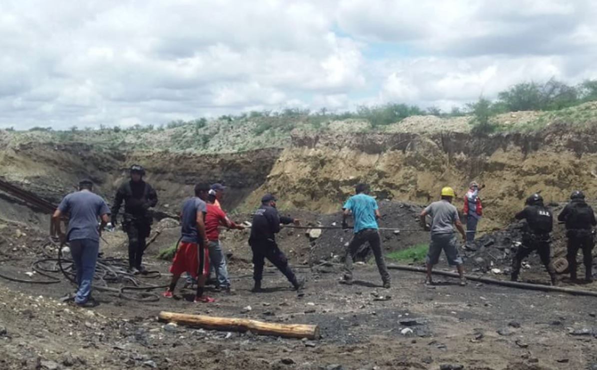 Colapsa mina en Coahuila; reportan al menos 7 trabajadores atrapados