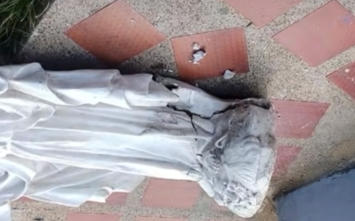 Niña de 5 años muere aplastada por figura del Sagrado Corazón de Jesús