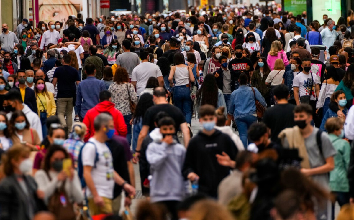 España abre sus puertas a turistas vacunados de Covid-19