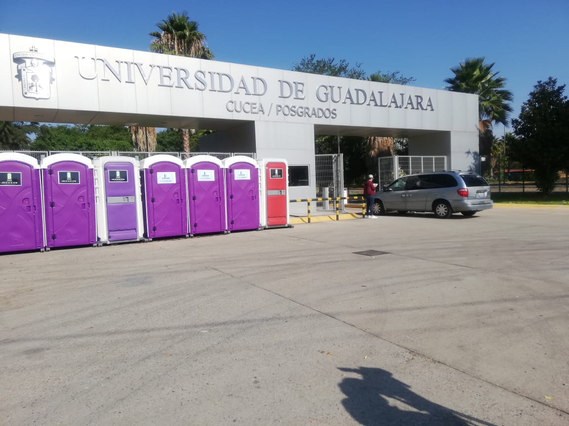 Se aplican 7 mil vacunas en CUCEA