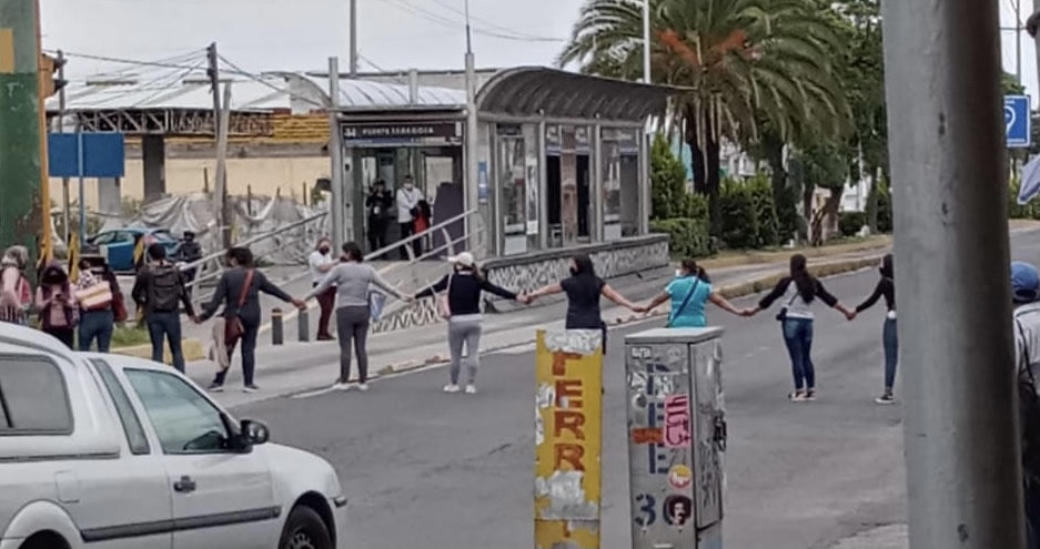 Protestan frente al PRI Puebla, representantes de casilla exigen pagos