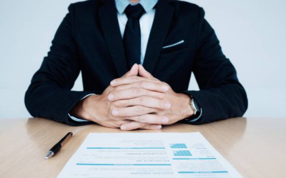Joven consiguió 300 entrevistas de trabajo en una semana por su peculiar currículum
