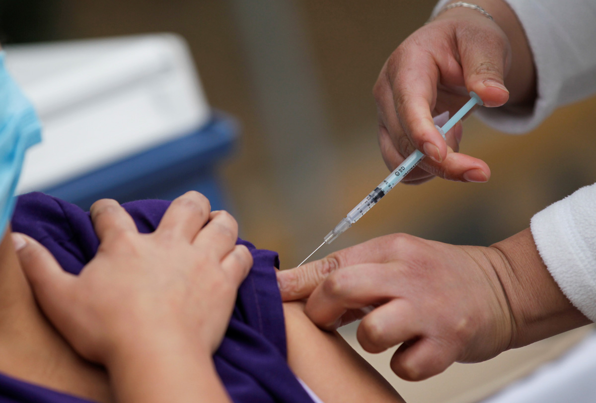 Baja demanda y sobran vacunas contra Covid-19 en EU