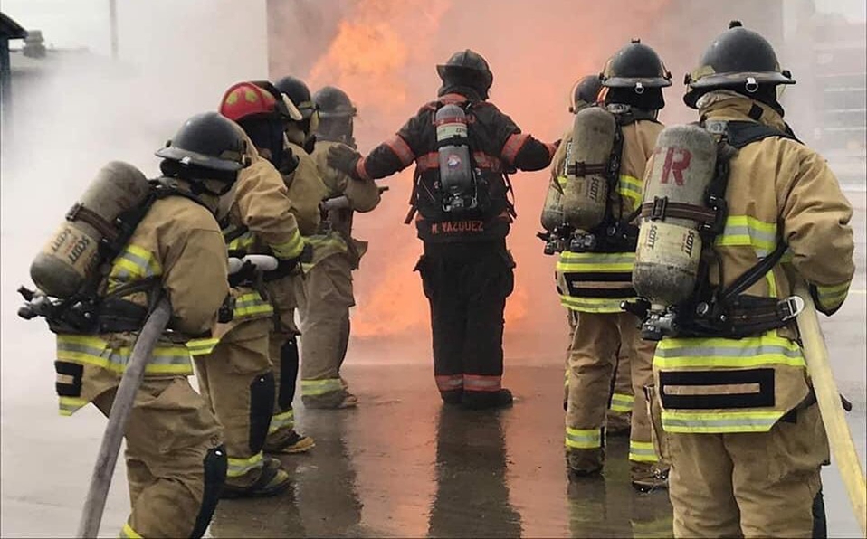 Muere hombre intoxicado tras incendio en su casa en León
