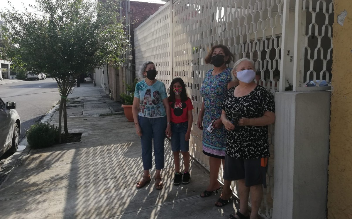 Reportan más de 12 horas sin energía eléctrica en la colonia Mitras Centro 