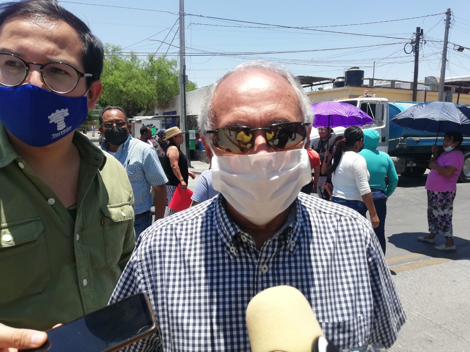 Realizan bloqueo por falta de agua en Torreón