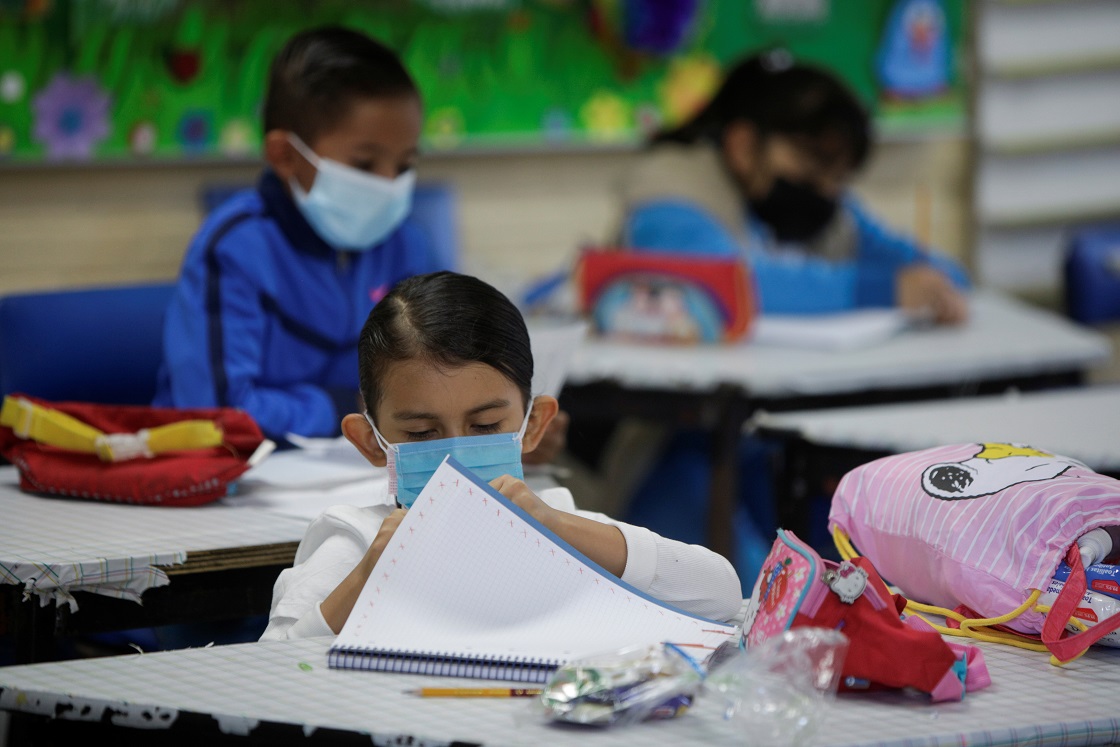 Confirman tercer caso de Covid-19 en alumno de una secundaria en CdMx