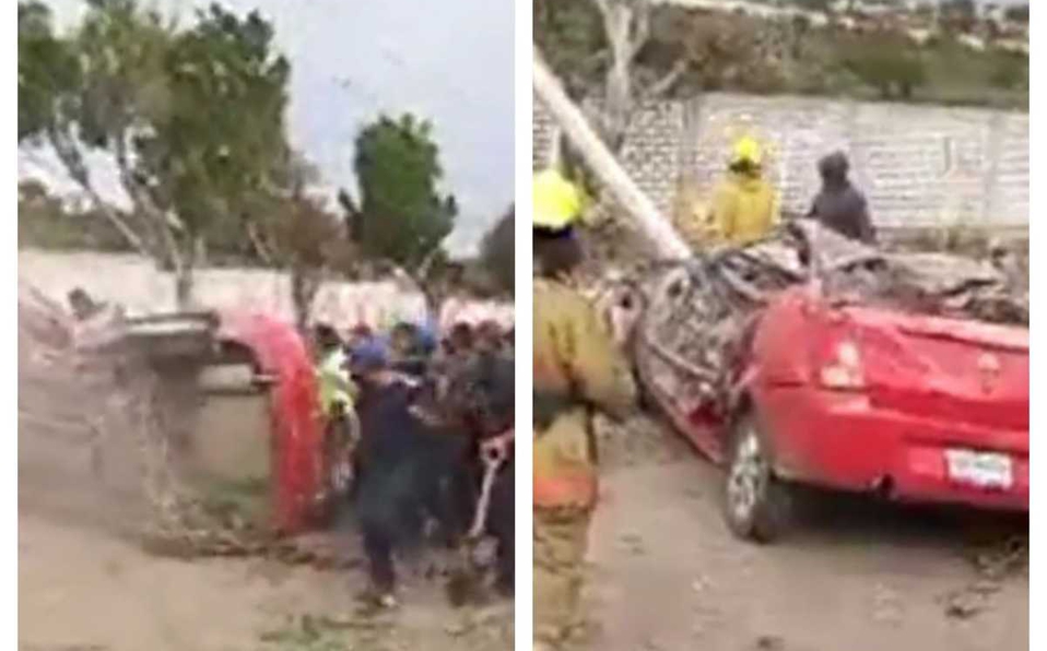 Muere tras chocar su auto contra un poste de electricidad en Tehuacán 