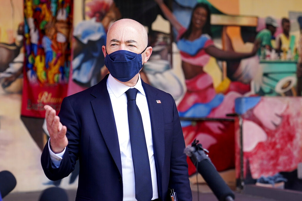 Secretario de Seguridad Nacional de EU llega a México