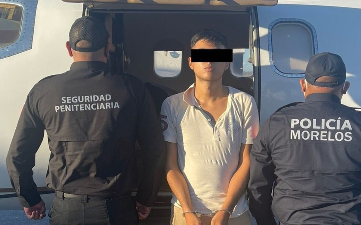 Trasladan a penal federal a hijo menor de 'El Carrete', líder del cártel de Los Rojos 
