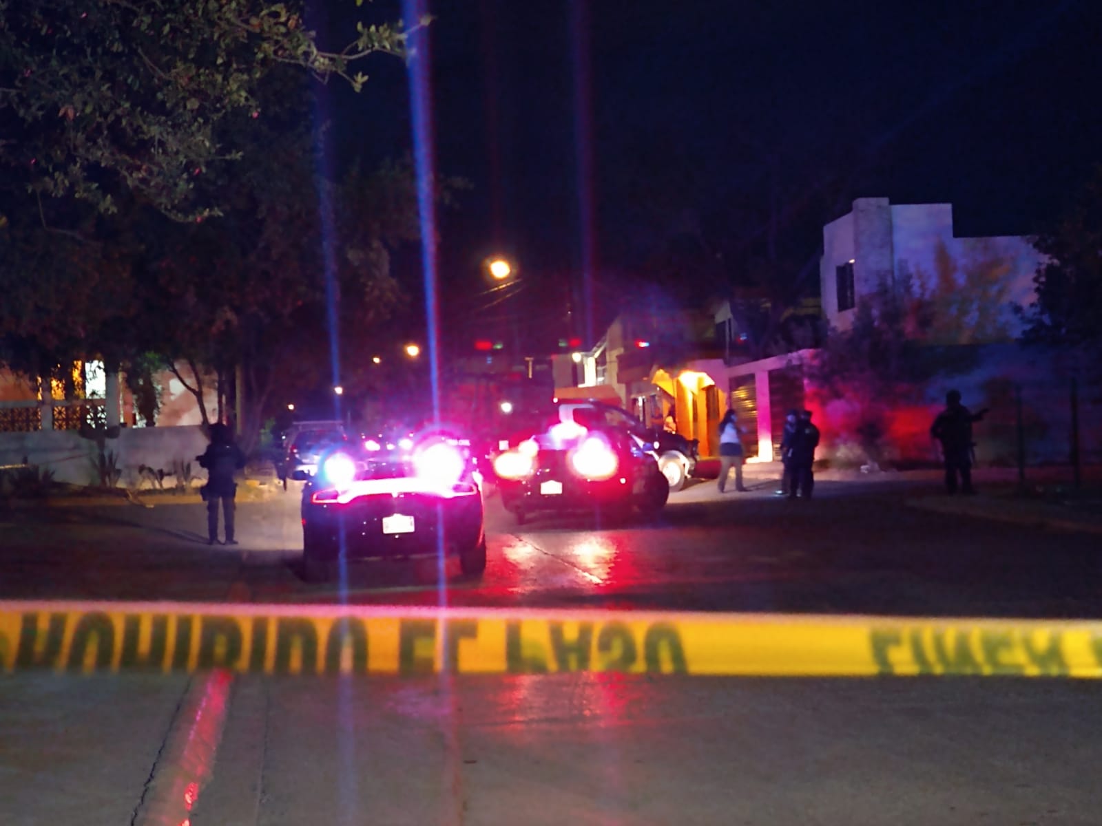 Pareja es asesinada a balazos al interior de un vehículo en Monterrey