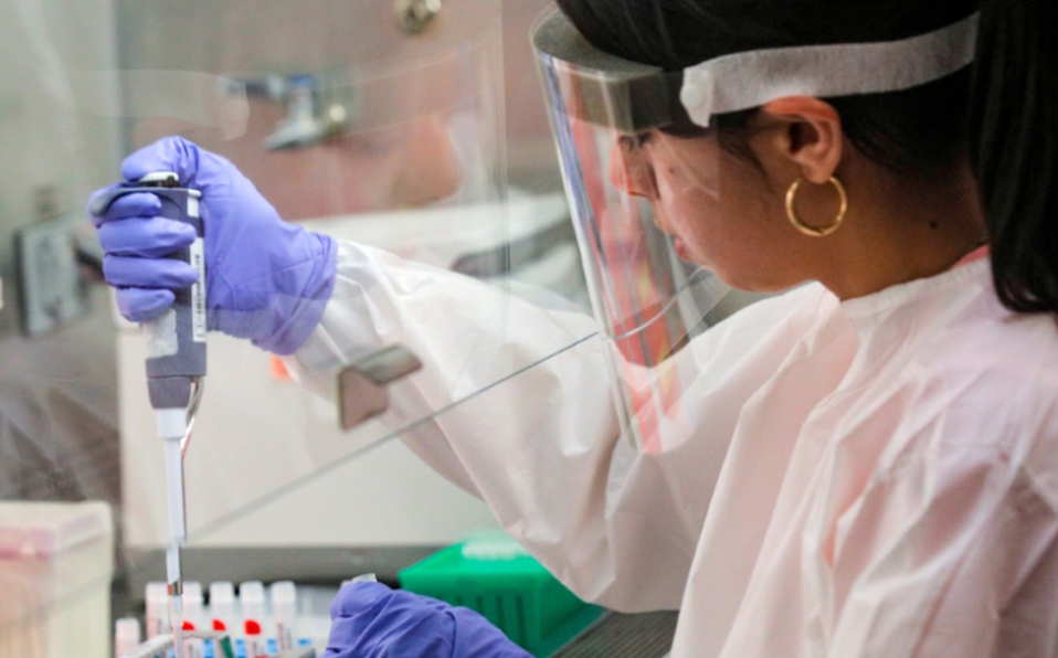 Rompe el silencio viróloga que descubrió el coronavirus