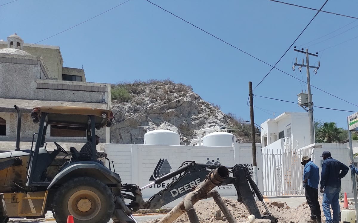 SIDEAPA realiza cambio de líneas de distribución para abastecer de agua al Campestre de Gómez