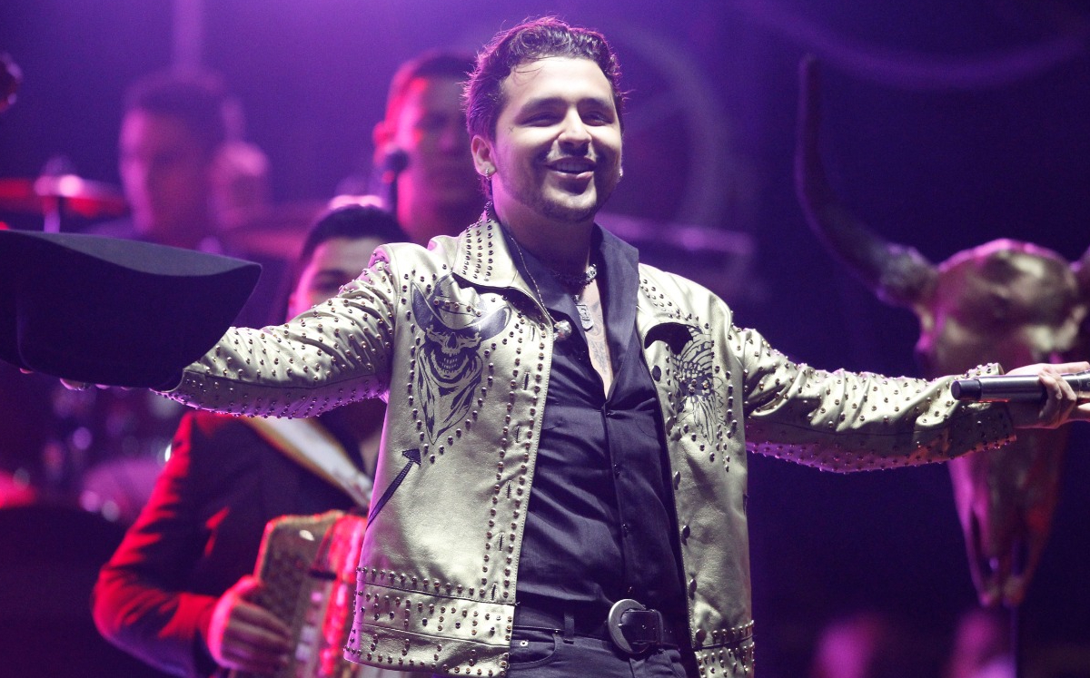 Christian Nodal regresa con éxito a shows presenciales