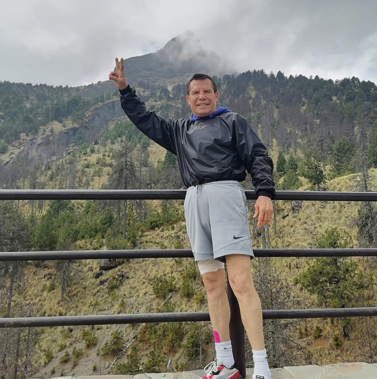 Se despide la leyenda: Julio César Chávez se presenta para su última pelea