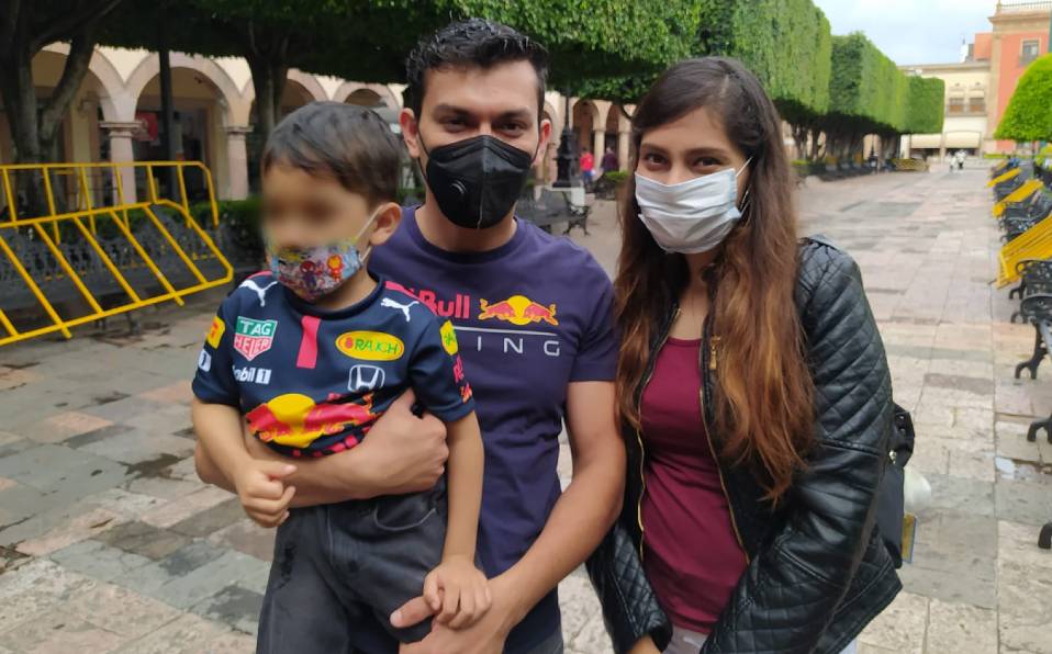 Leoneses celebran a papás con paseos por la ciudad