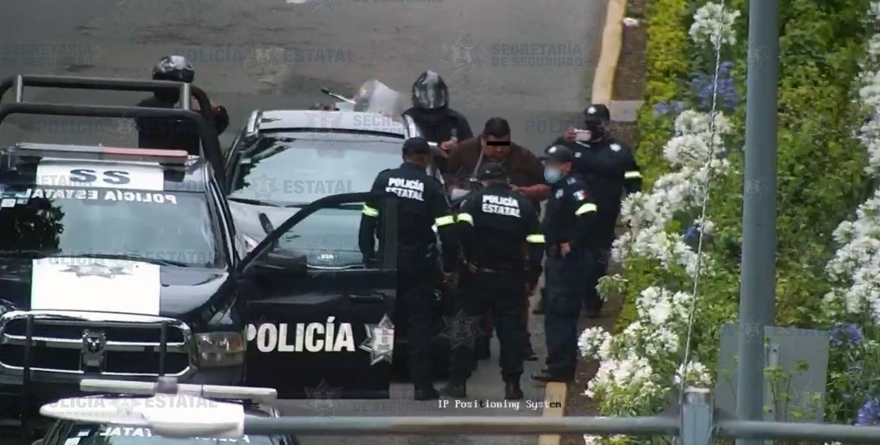 Persecución en Edomex para detener a presunto ladrón de casas