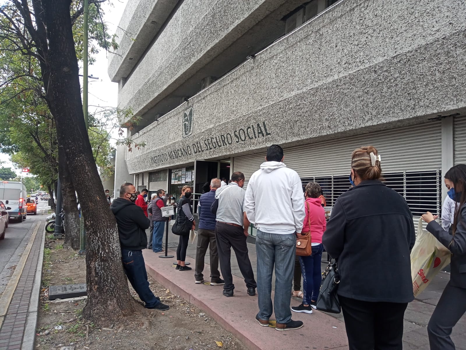Continúan las quejas por la falta de atención en el Instituto Mexicano del Seguro Social Reforma