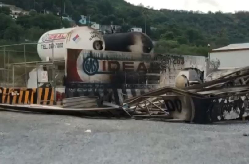 Tras explosión, resguarda Protección Civil estación de gas en Montemorelos