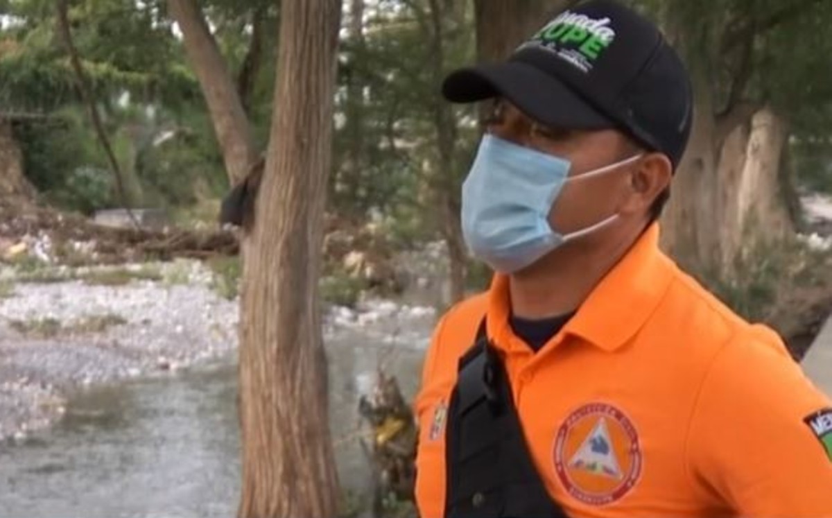 Relata rescate de familia en el Río La Silla