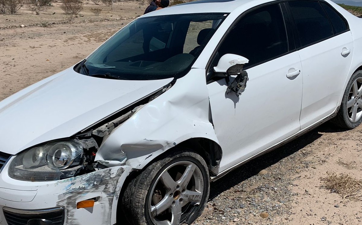 Choque entre camioneta y auto en la Torreón-Saltillo deja 3 lesionados