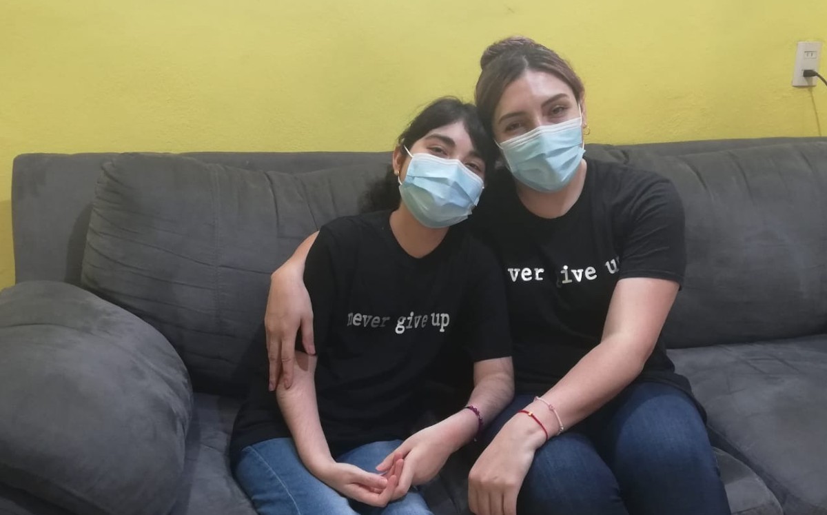 Tras 8 años conectada a oxígeno medicinal, menor recibe doble trasplante de pulmón en NL