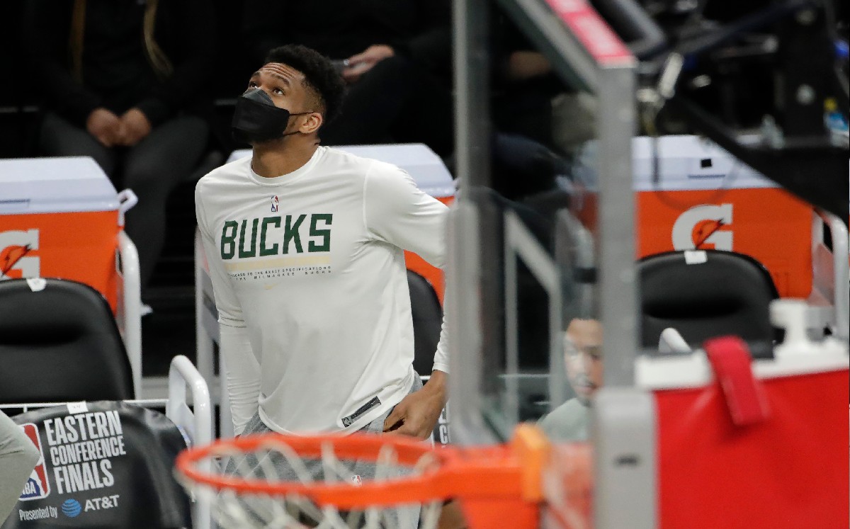 Incrementa la posibilidad que Giannis Antetokounmpo este listo para Juego 1 de las Finales