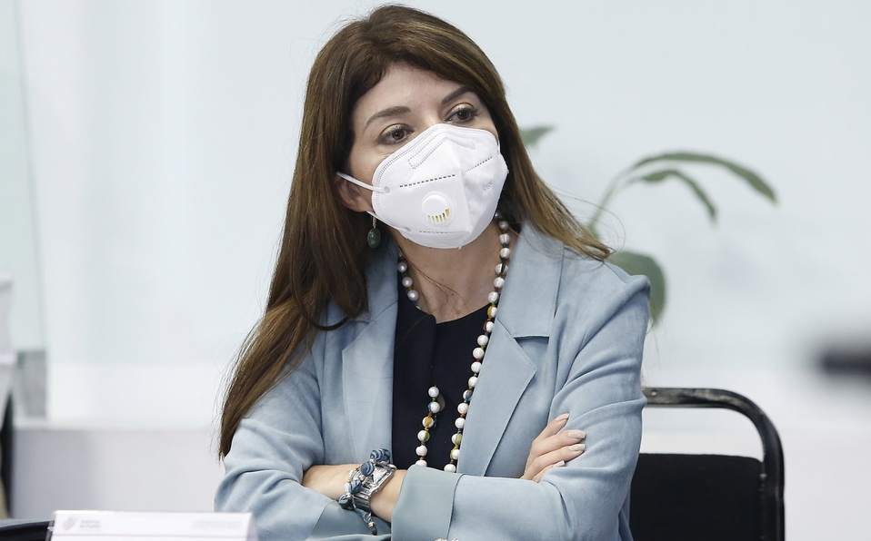 Rosa Urtuzuástegui se ausentará temporalmente de la Secretaría de Administración