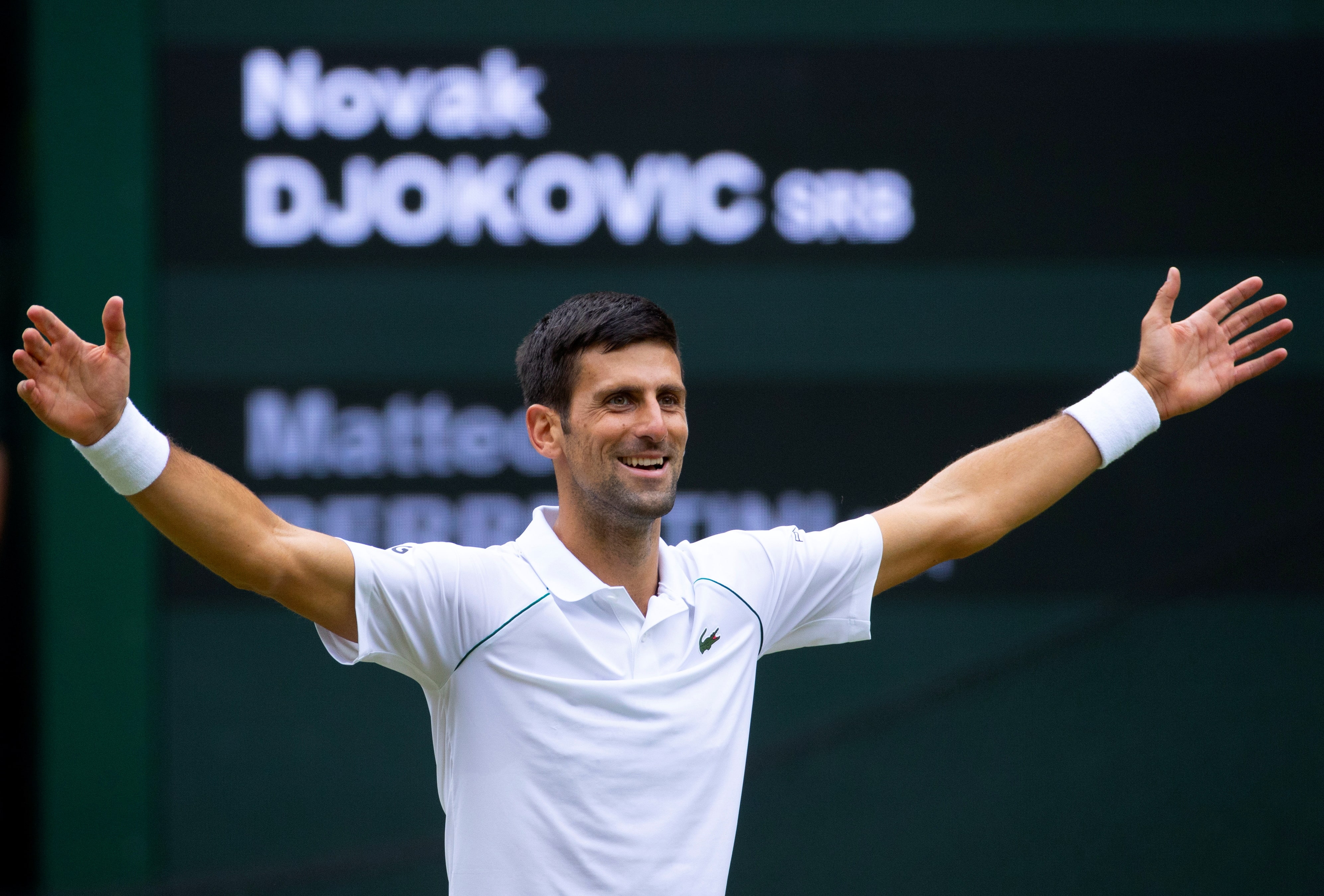 Nadal y Federer felicitan a Djokovic