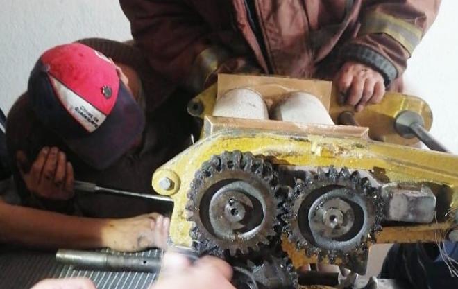 Brazo de niño queda atrapado en máquina de tortillas en Tlalnepantla