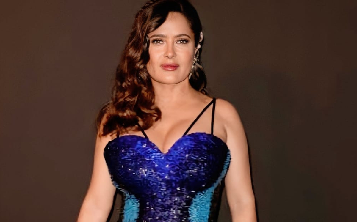 Salma Hayek es tendencia en Francia por aparente desplante a fotógrafos