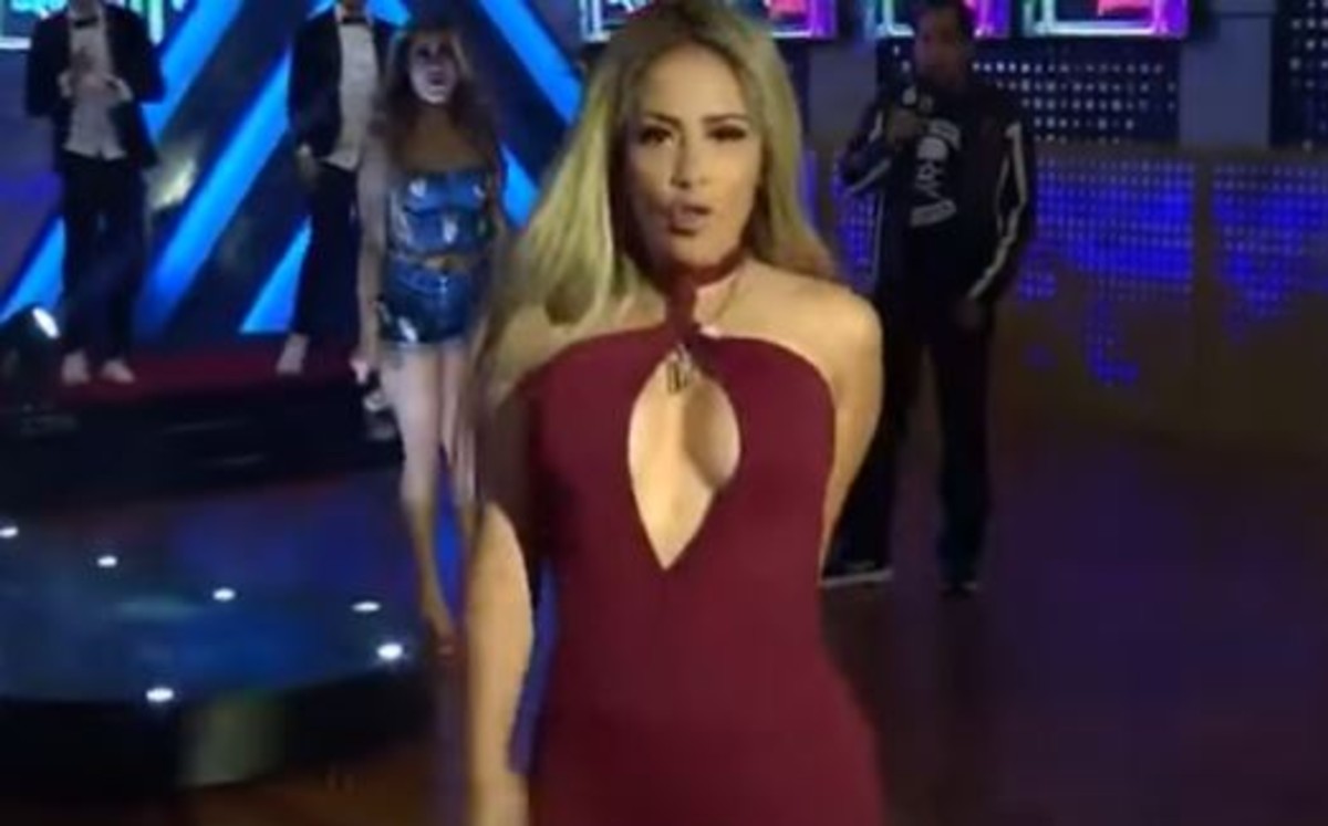 Ludivinita impacta con atrevido escote y por poco enseña de más al aventarse tremendo twerk (VIDEO)