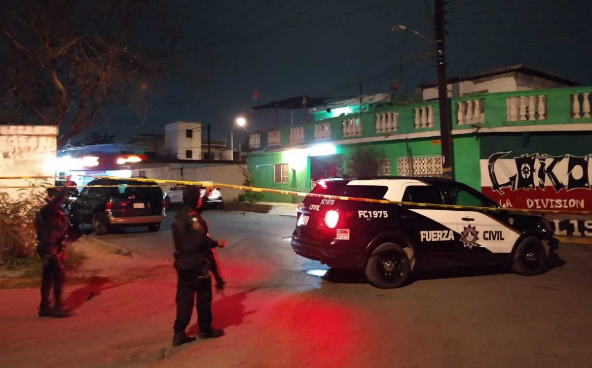 Atacan a balazos a hombre mientras ingería bebidas alcohólicas en la colonia Constituyentes del 57